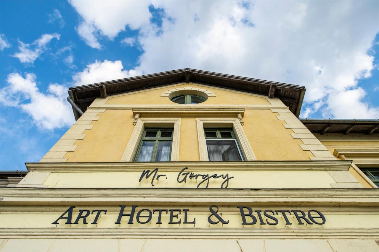 Mr Görgey Art Hotel&Pizzeria Visegrád Exterior foto
